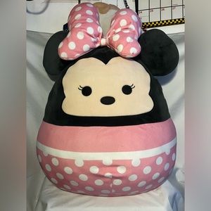 Minnie Mouse 14” Squishmallow